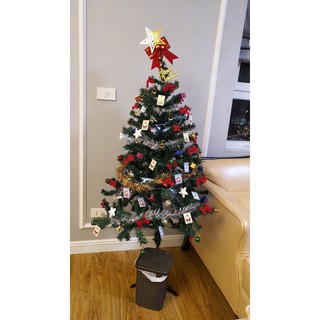 Có sẵn cây thông Noel 1.5&1.6m + set 96 phụ kiện, chân nhựa , có bán sỉ