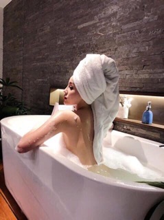 Tạo bọt tắm bồn Thái Lan