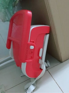 Ghế ănh dặm chicco