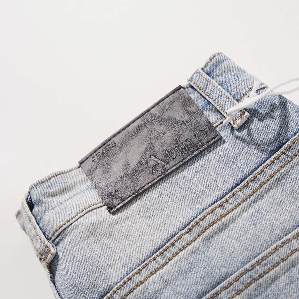 Quần Jean Nam Ghi Sáng Trơn ATINO Chất Liệu Jean Pha Spandex Form Slim-Fit QJ1.1026