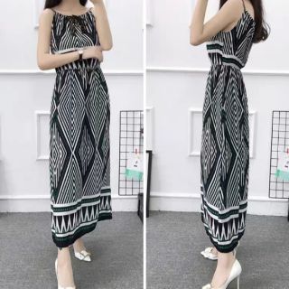 Đầm hoạ tiết cực xinh