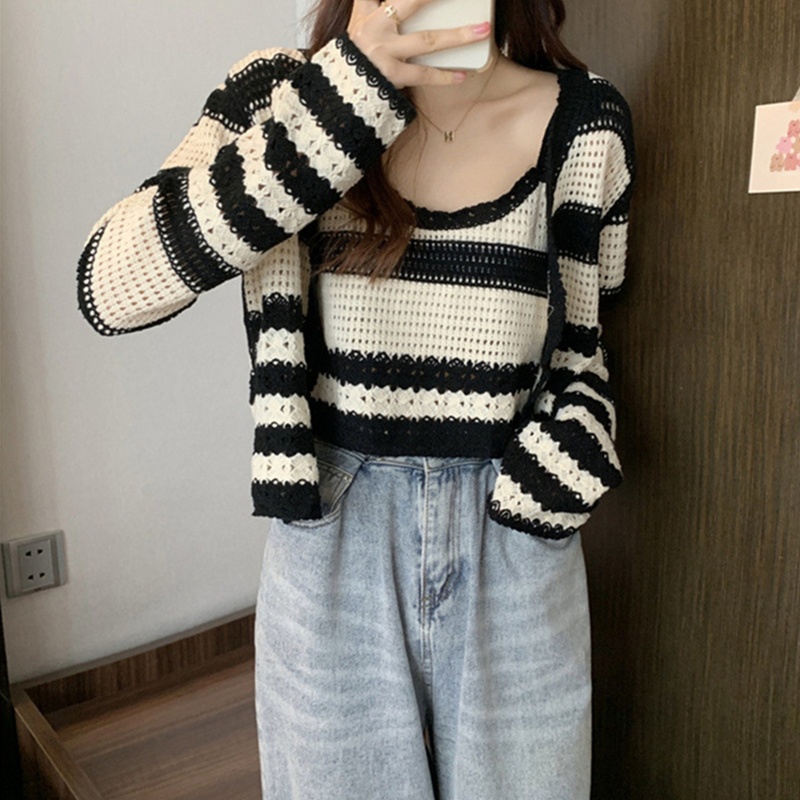 Áo Croptop Tay Dài Cổ Chữ V Khoét Sâu Chống Nắng