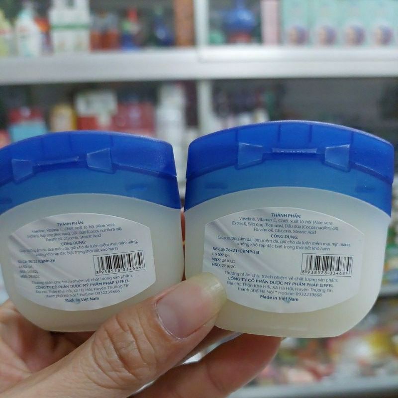 VASELINE DƯỠNG ẨM DA LÀM MỀM MÔI HIỆU QUẢ LOVE LINE 50G