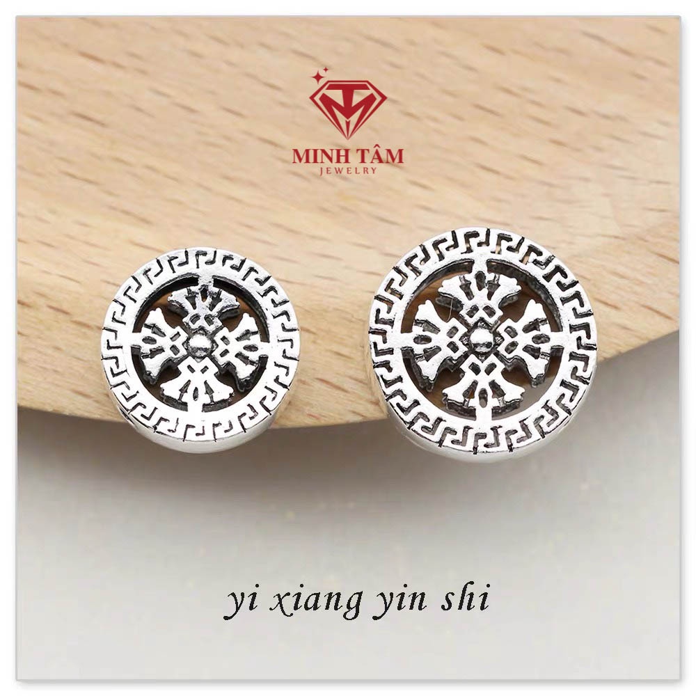 Charm bánh xe pháp luân bạc Thái