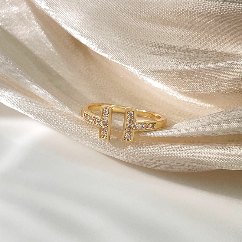 Nhẫn Hở Mạ Vàng 18K Đính Đá Zircon Sang Trọng