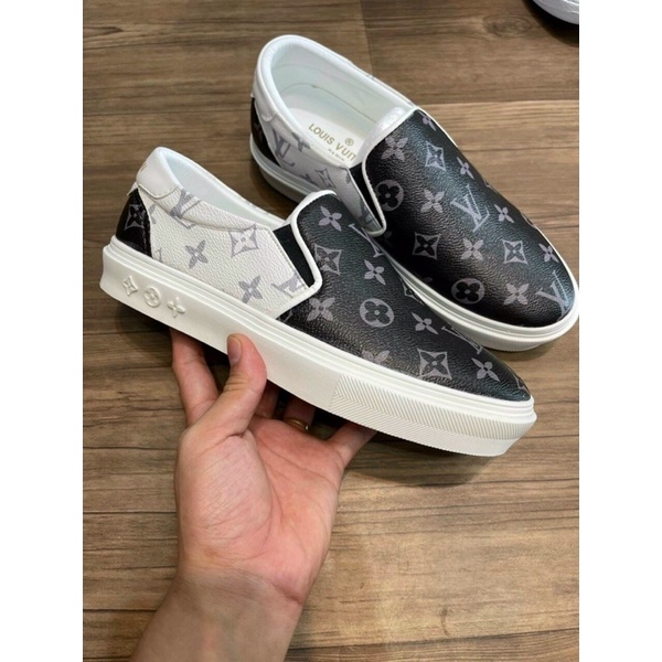 Giày Nam Slipon Chất Da Lộn Hàng Thời Trang Bao Đẹp Chất Đẹp Bảo Hành 12 Tháng