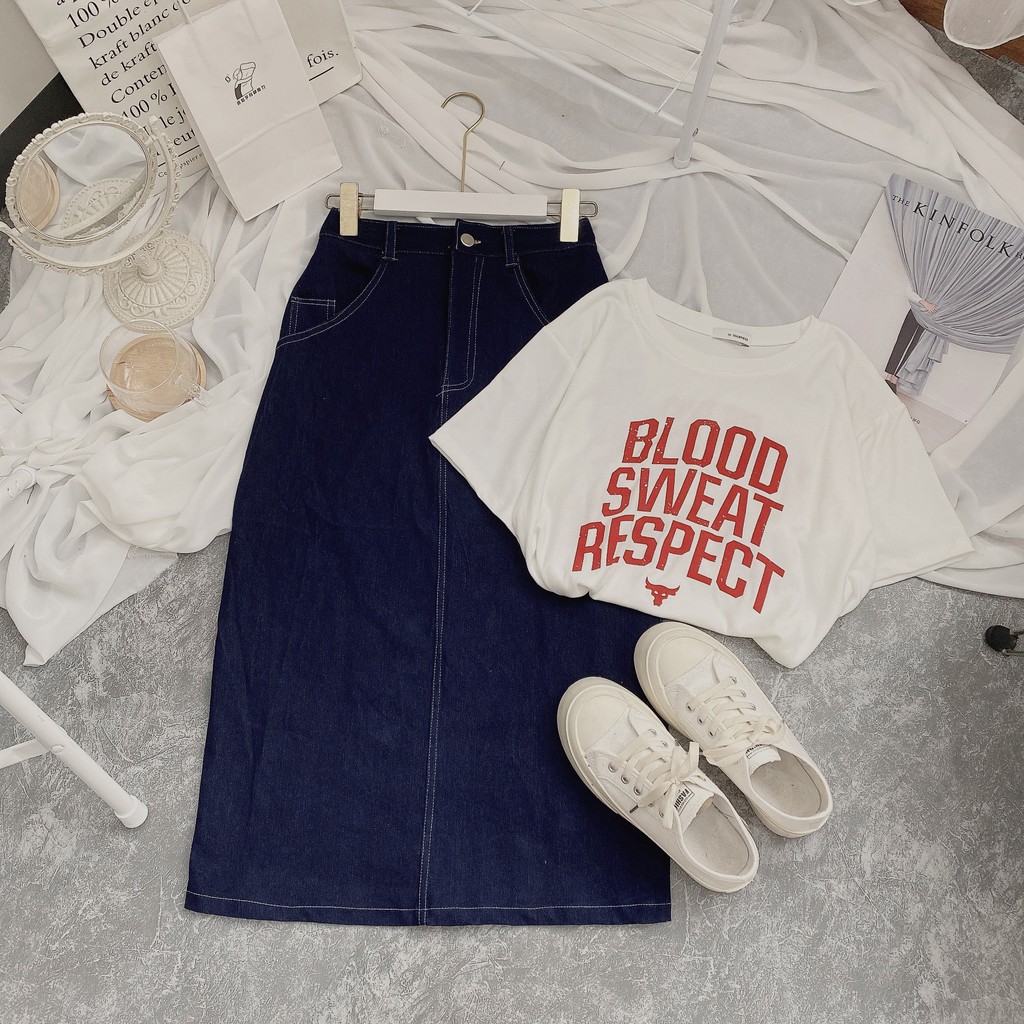 Set áo phông chữ mix váy jean