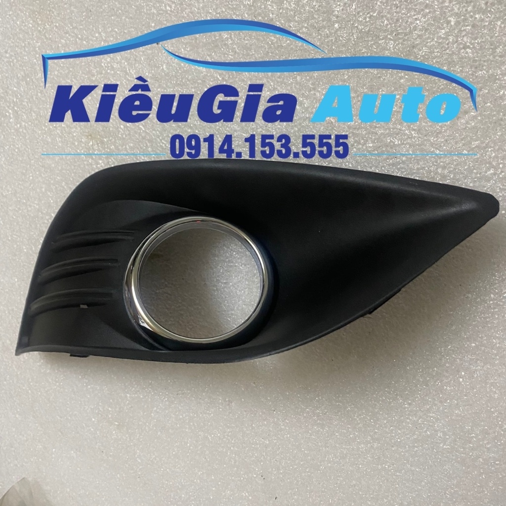 Ốp đèn  gầm Ford Focus 2009-2011