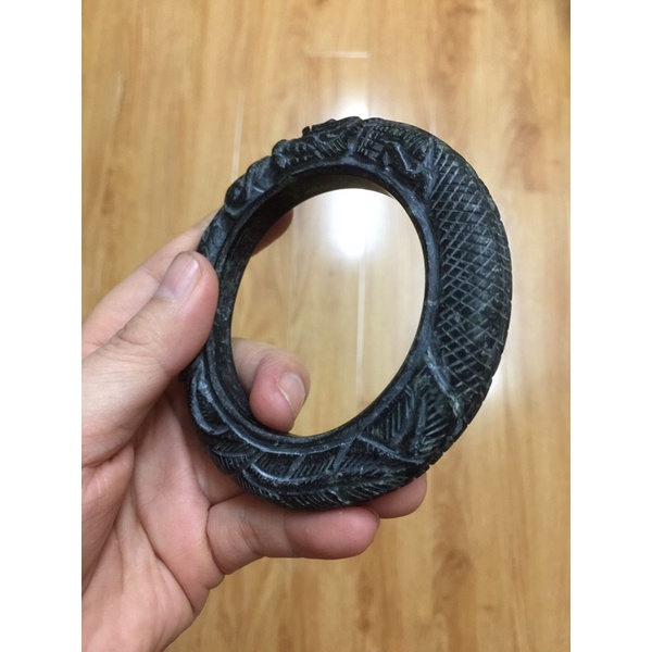 Vòng khắc rồng si tuyển