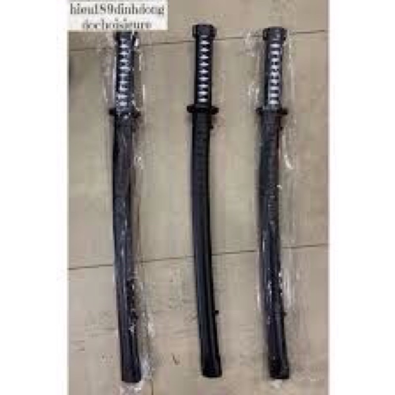 Đồ chơi cây kiếm Nhật bằng nhựa có đèn và âm thanh tặng kèm pin