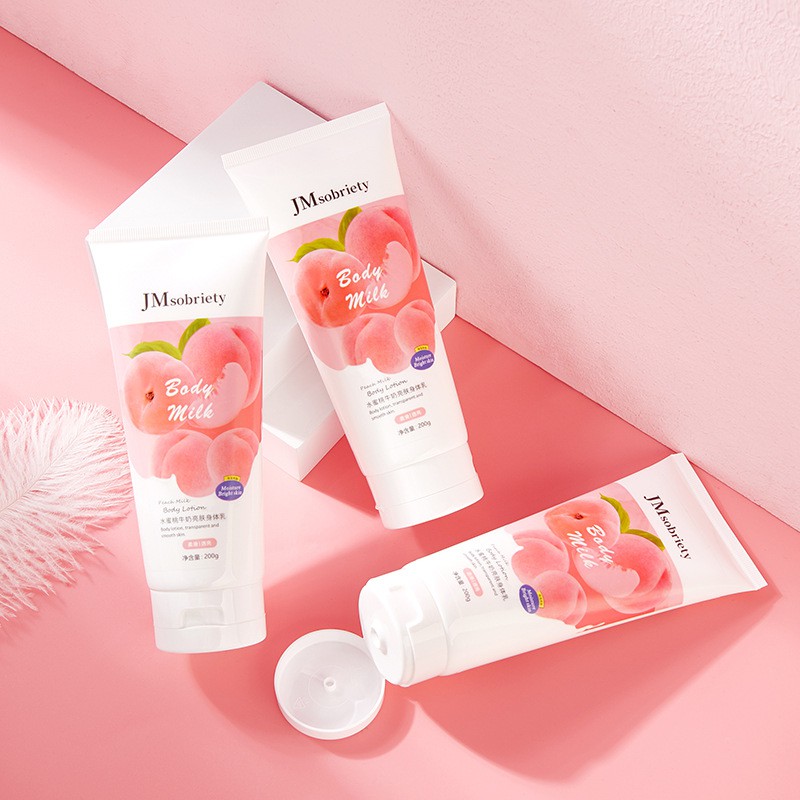 Một tuýp dưỡng thể sáng da hương đào Zeusee 200ML Sena Beauty | BigBuy360 - bigbuy360.vn