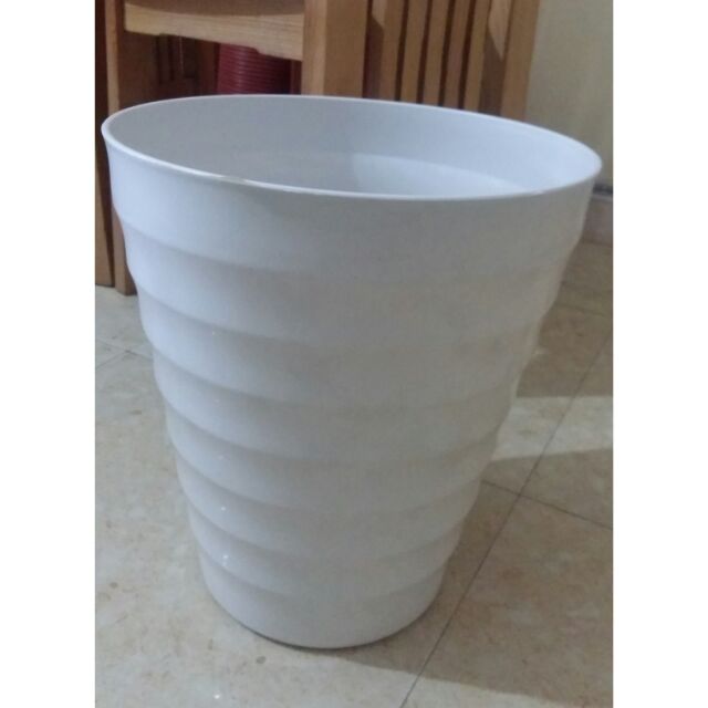 5 chậu trắng to rộng 32cm x36cm