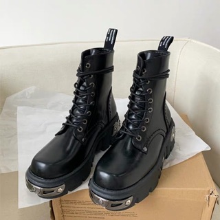 Boots trắng đen đế cao Ulzzang(hình thật cuối)