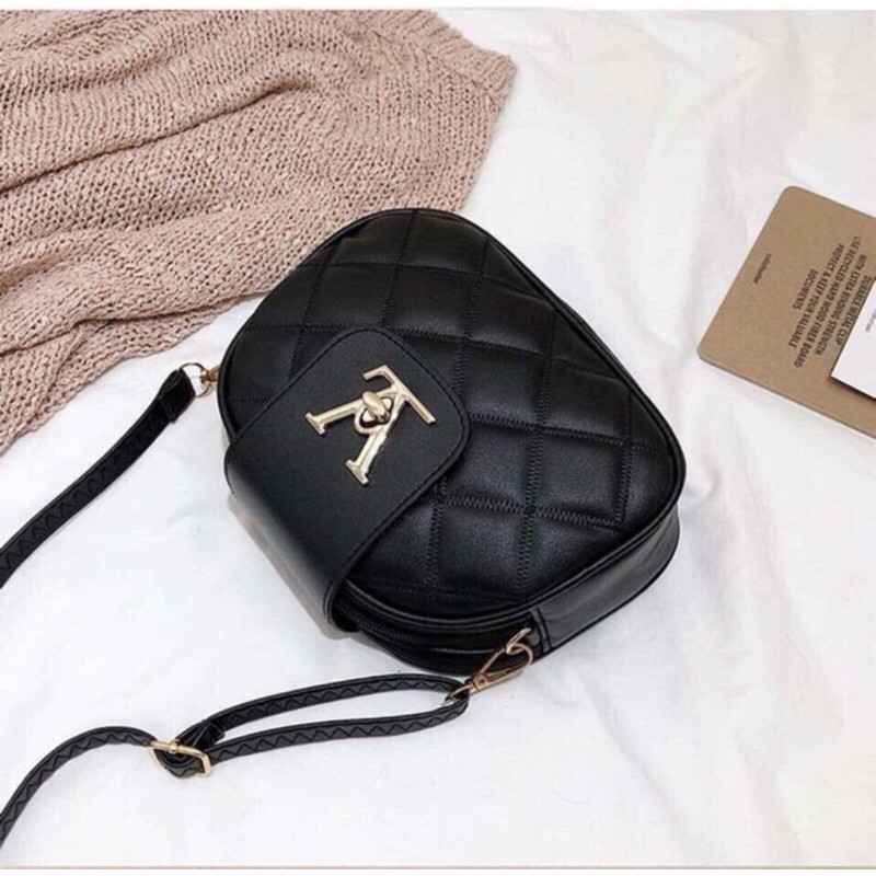 Túi đeo chéo Da 3 Ngăn Khoá - Hàng Quảng Châu DC27