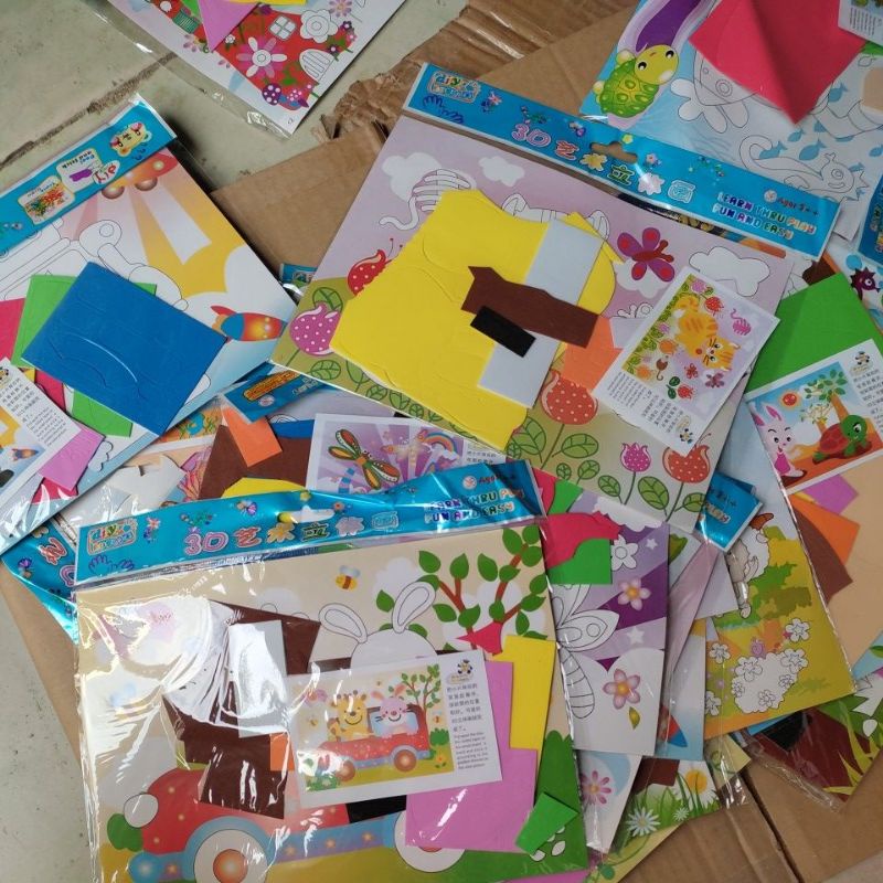 Tranh dán xốp  hoạt hình nghộ nghĩnh