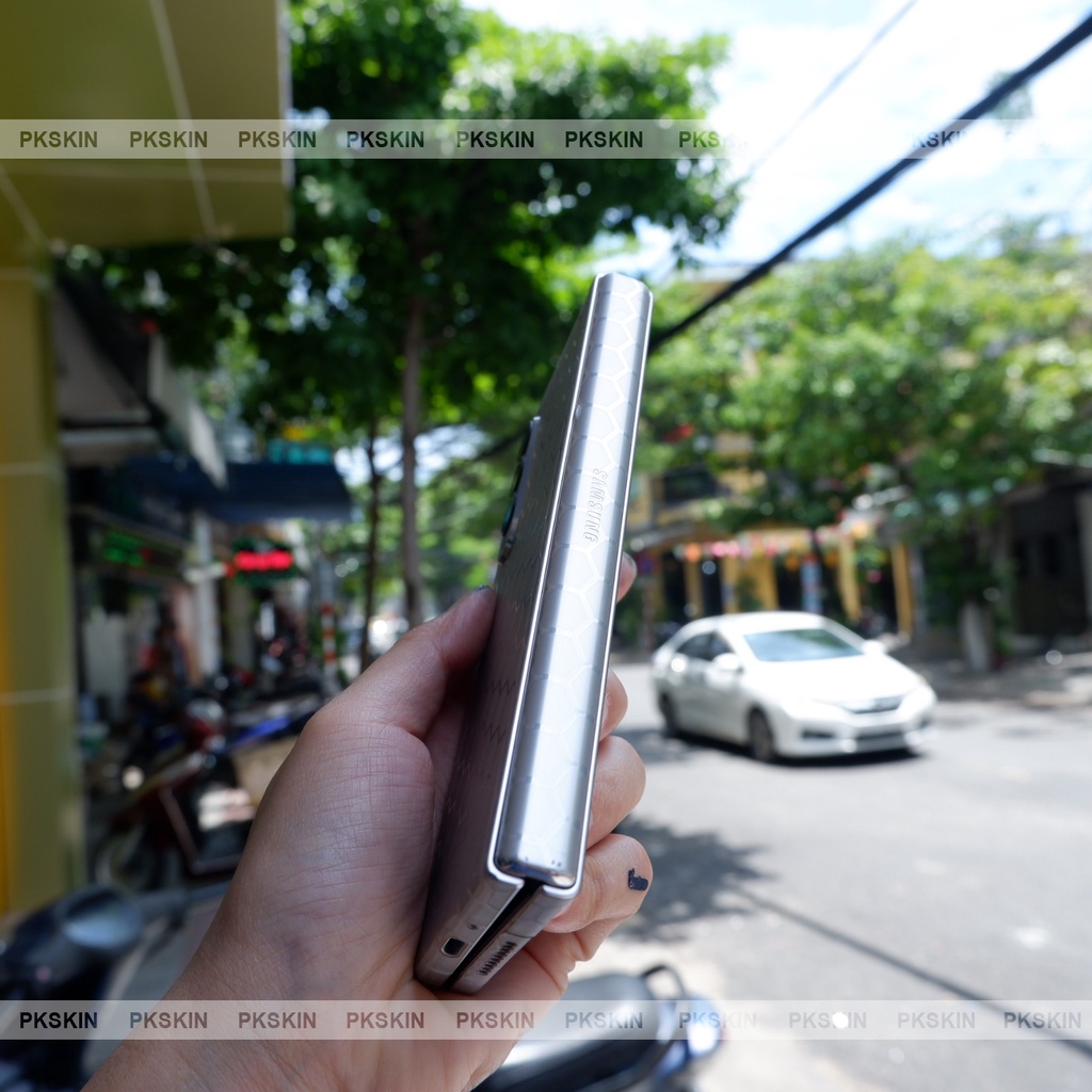 Miếng dán skin 4D full viền samsung Fold 1 , Fold 2, Fold 3 , z Flip 1 , z Flip 3, Fold 4 , Flip 4 , s10 plus