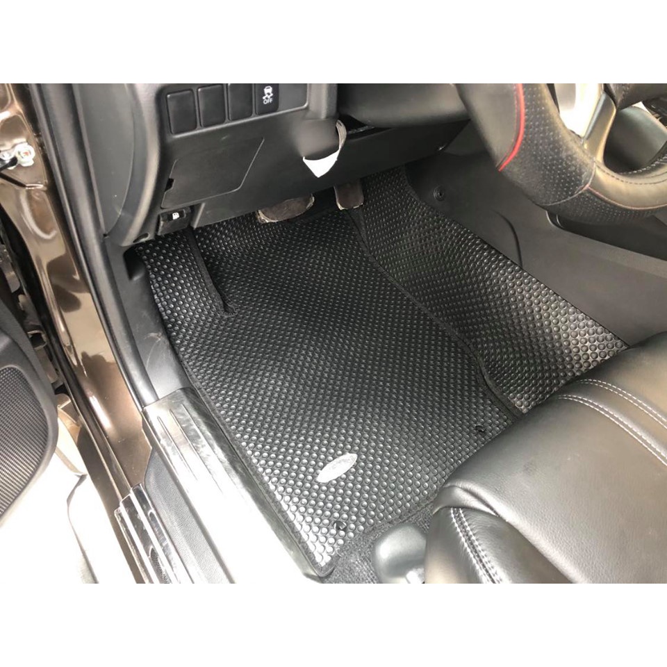Thảm Lót Sàn Ô Tô KATA Cao Cấp Cho Xe Mitsubishi Pajero Sport  - Không mùi, Không ẩm mốc, Dễ dàng vệ sinh