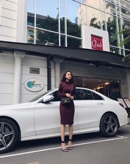 Bán sỉ- váy len tăm cổ lọ 