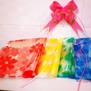 Bao kiếng hoa và Nơ gói quà