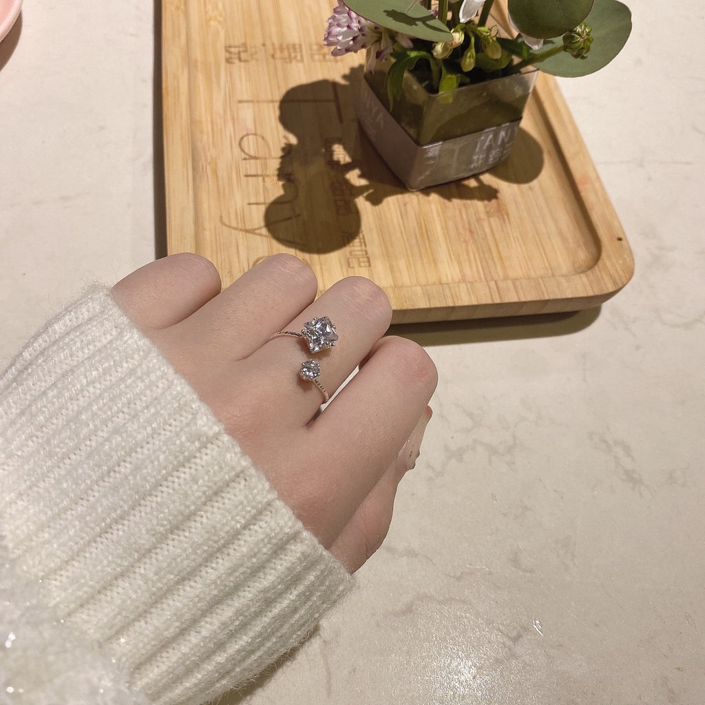 Nhẫn hở đính đá zircon có thể điều chỉnh kích cỡ thời trang