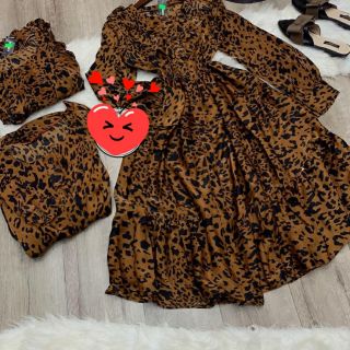 Đầm của chị nguyên vẹn 1977