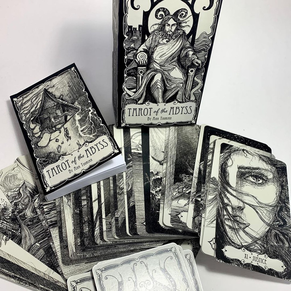 Bài Tarot of the Abyss