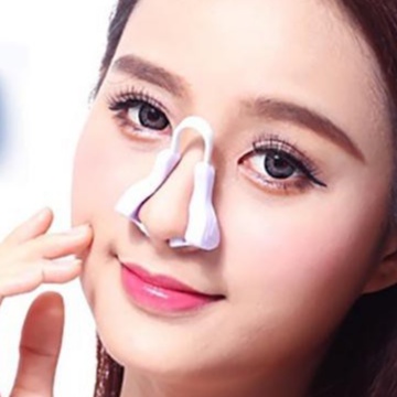 Kẹp nâng mũi , dụng cụ định hình mũi cao cấp có lỗ thở