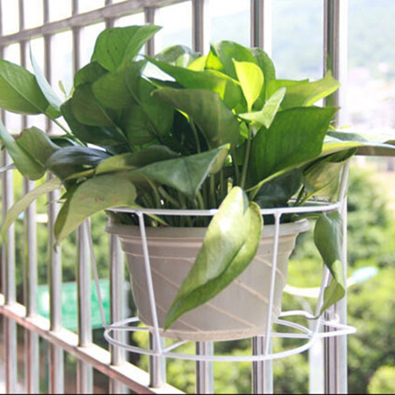 Giá Treo Chậu Hoa Trang Trí Ban Công