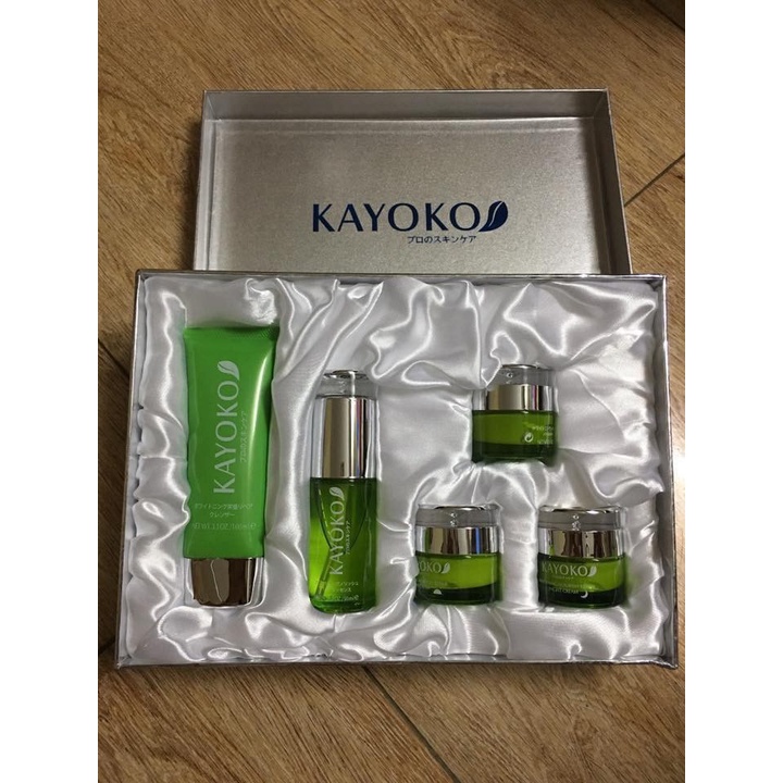 Bộ mỹ phẩm Kayoko 5 in1 nám da, tàn nhang - BX2092