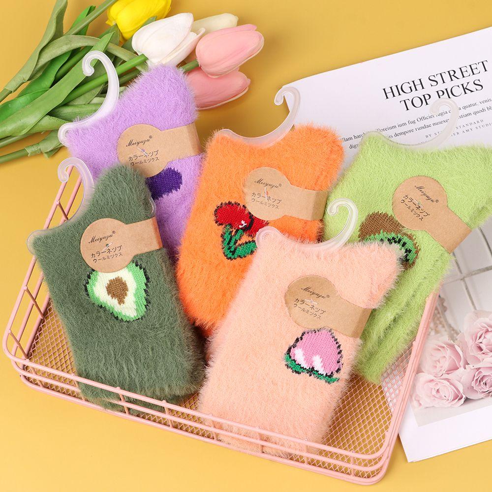 1 Đôi Tất Lông Xù In Hình Trái Cây Thời Trang