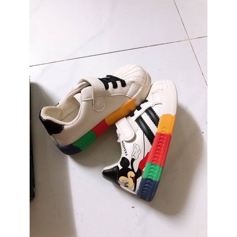 Thanh lý giầy thể thao Mic.key cầu vồng cho bé