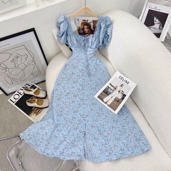 Đầm Midi nhún ngực hoa nhí xẻ tà tay phồng màu xanh NÀNG CLOSET