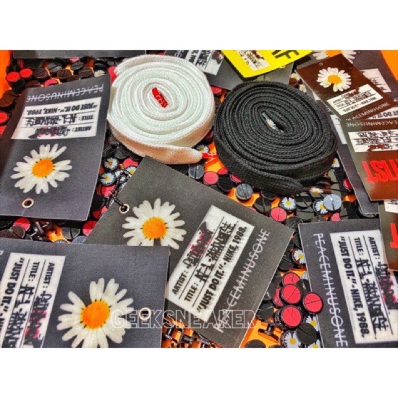 Phụ kiện giày thể thao chóc sơn