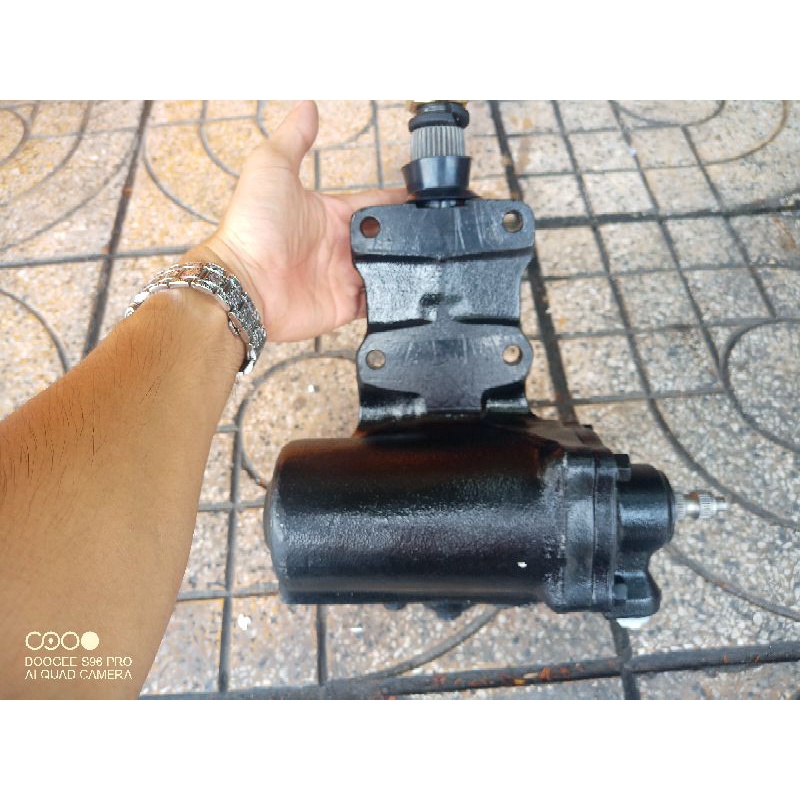 Hộp lái - Bót lái  Pajero V31 V32 V33 V43 V45 V46 MR112834 / MR267973