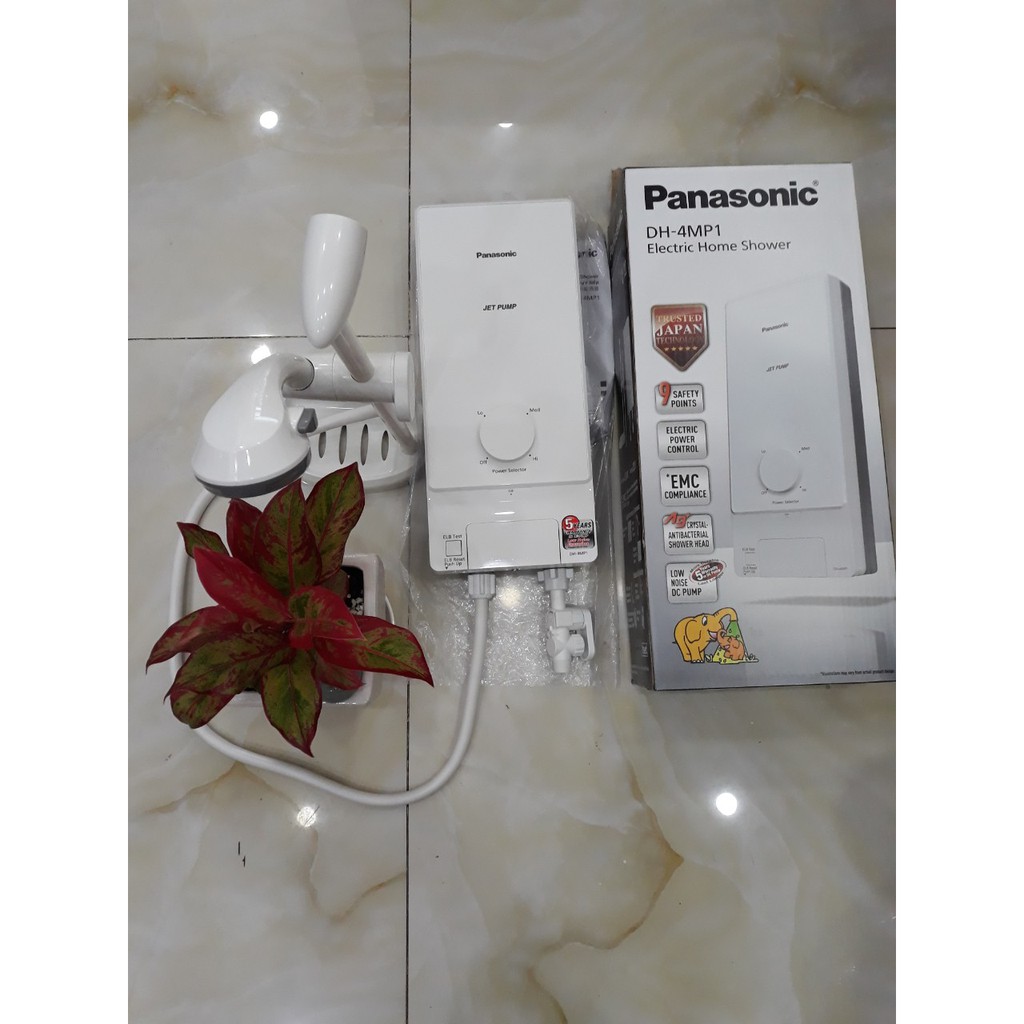 Máy nước nóng có bơm trợ lực Panasonic DH-4MP1VW