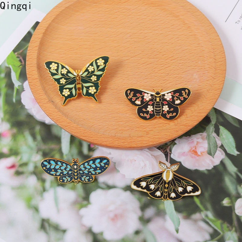 Ghim cài áo Miss Zoe hình bươm bướm hoạt họa nhiều màu tùy chọn cá tính