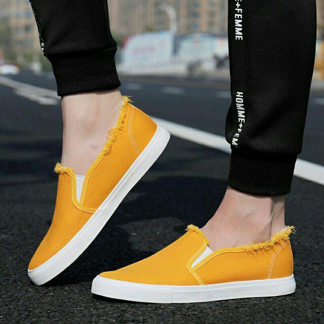 Slip on nam 2019 | Giày lười vải nam mẫu mới - Chất liệu vải thô màu (đen) và (vàng) - Mã SP S1163 hàng Quảng Châu