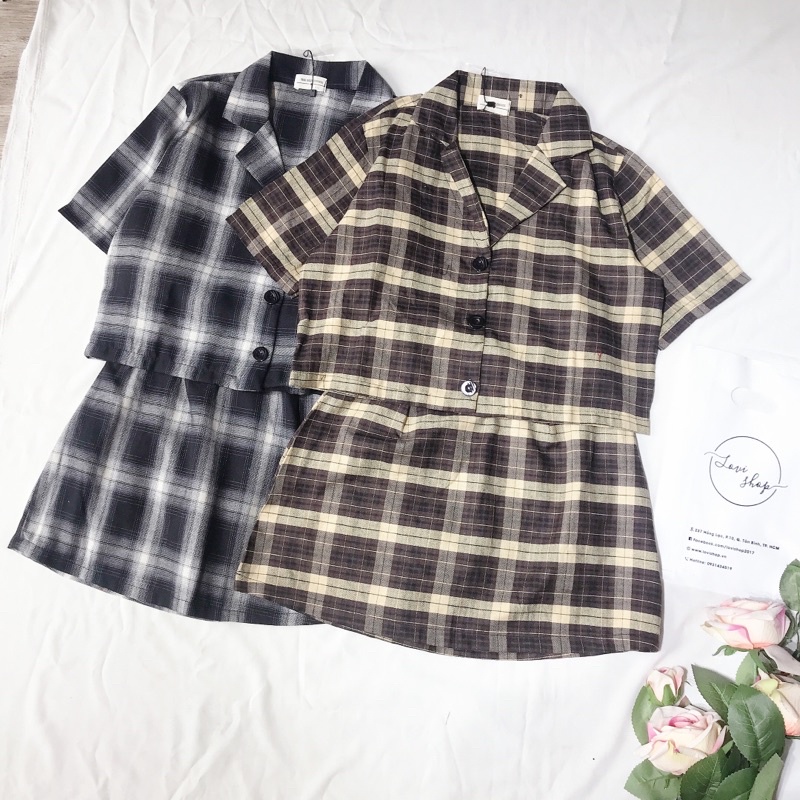 Set chân váy caro áo cổ vest Lovi