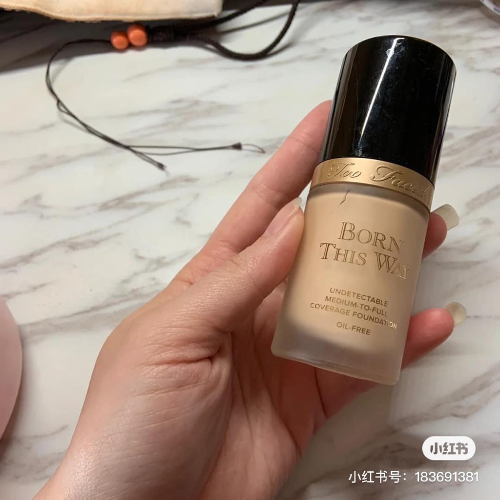 Kem nền Too Faced Born This Way Foundation