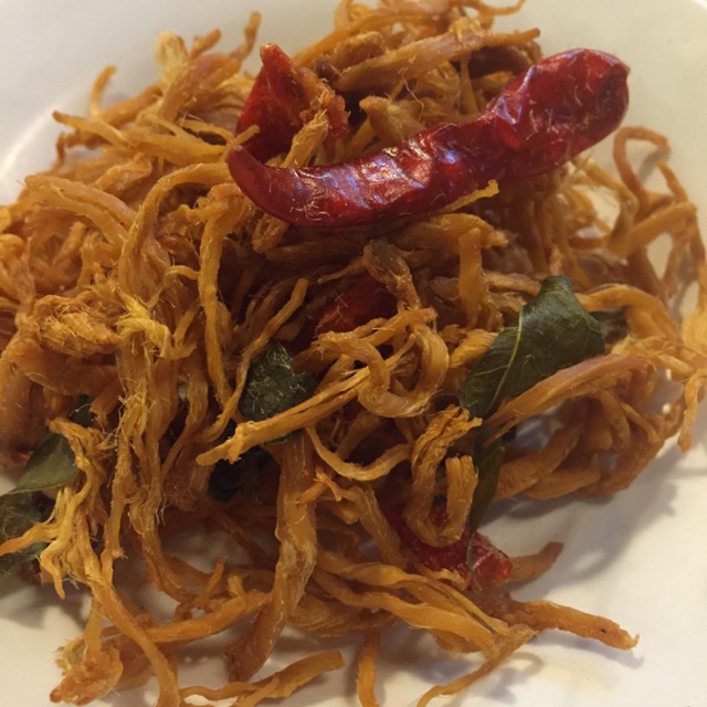 Khô gà cay lá chanh 500g