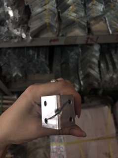 Ke góc 4 lỗ cân - 1kg