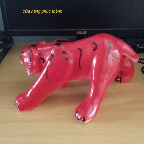 Tượng thờ hổ đỏ