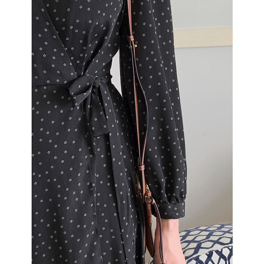Đầm vạt chéo dáng dài chấm bi công sở nhẹ nhàng phong cách vintage Hàn quốc