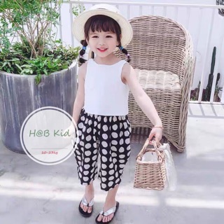 Set bộ áo sát nách và quần chấm bi cho bé gái
