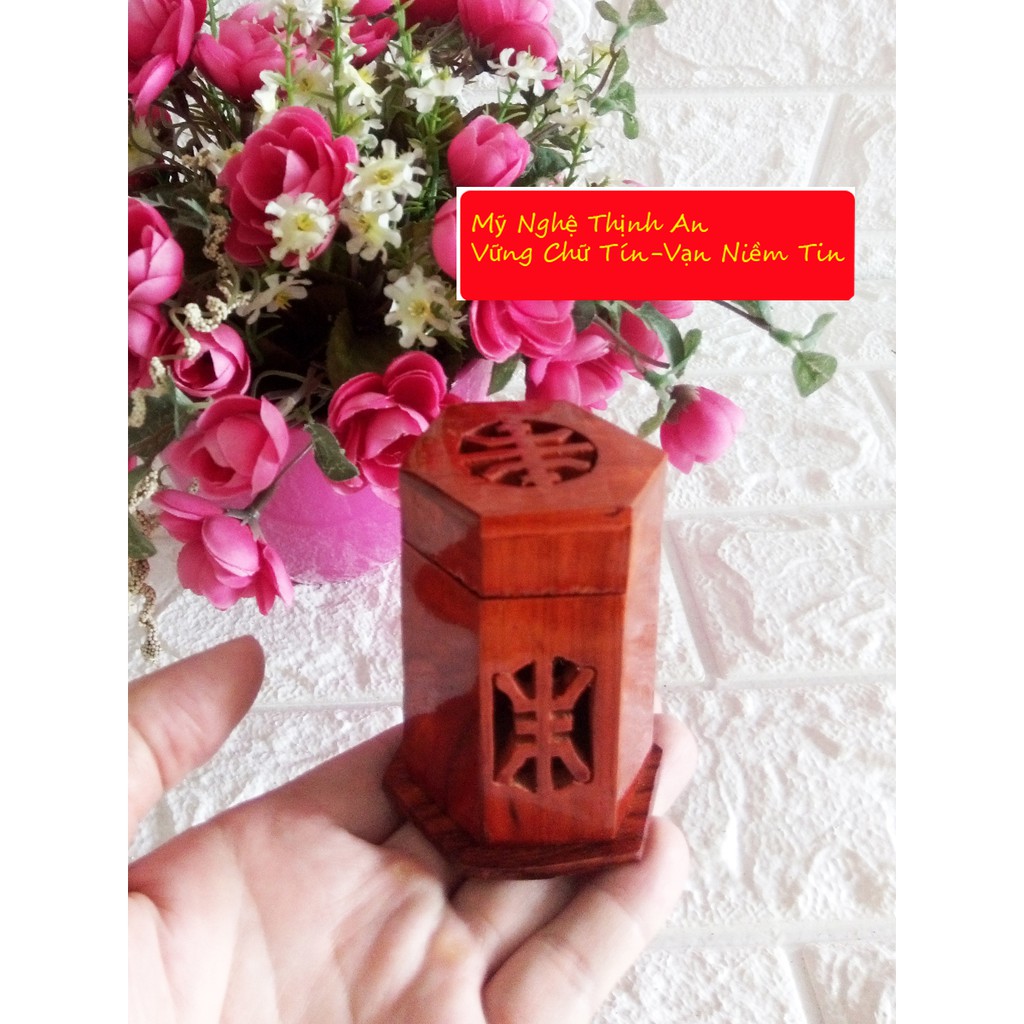 Hũ đựng Tăm Gỗ Hương ta Đỏ lọng chữ thọ HTCT01
