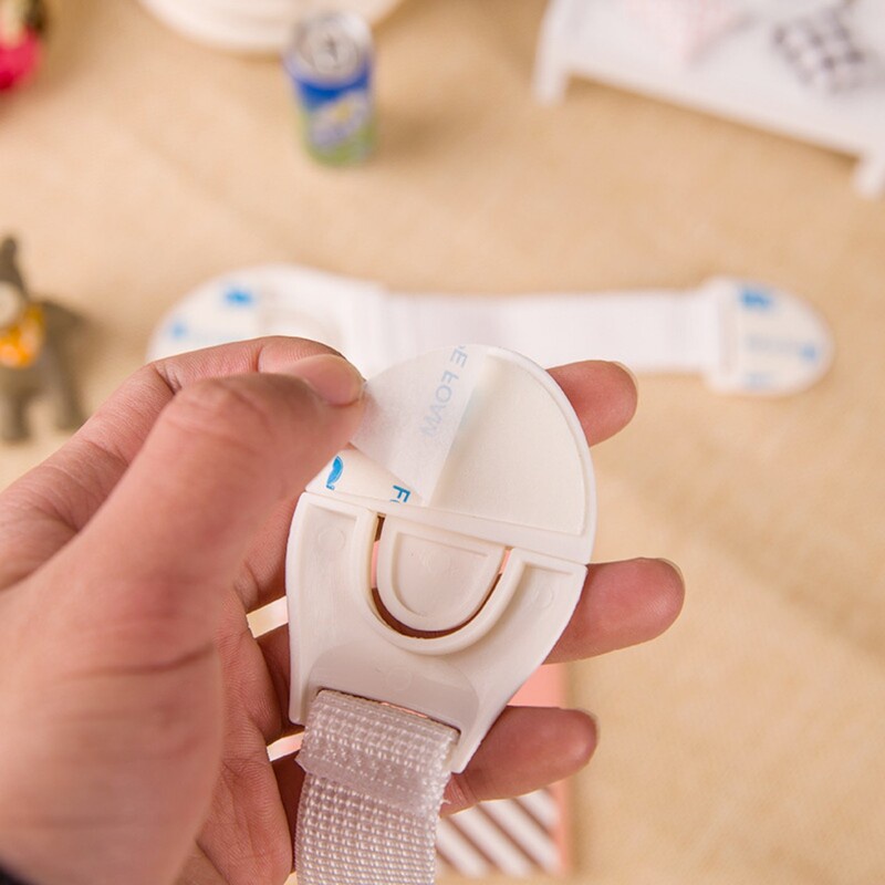 Khóa tủ lạnh an toàn cho bé, chốt cài ngăn kéo tủ gỗ, hộc bàn dài 20cm màu trắng