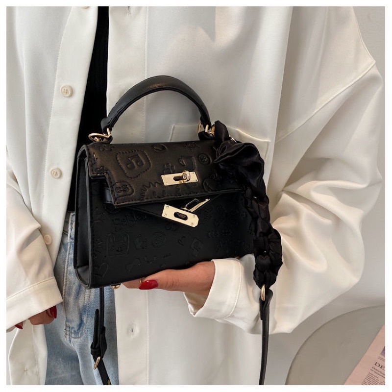 Túi xách nữ đeo chéo màu trắng có quai da mềm đẹp in hoạ tiết phong cách ulzzang T03 SẴN HÀNG