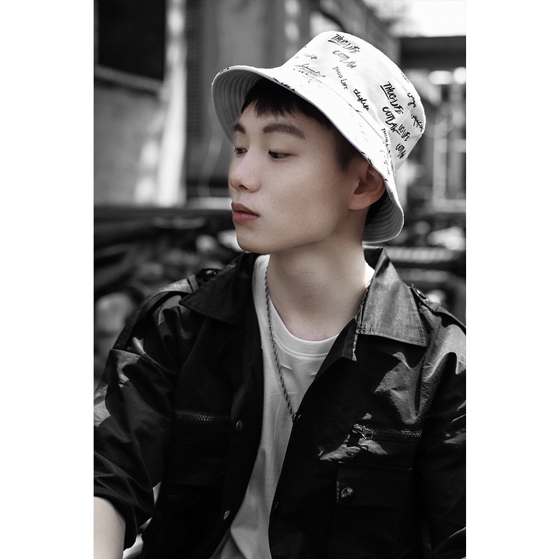 Mũ Tai Bèo Hai Mặt In Chữ Graffiti Phong Cách Hàn Quốc Dễ Phối Đồ Cho Nam Sinh