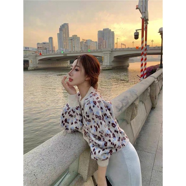 Áo len xuất dư zara tay bồng hoạ tiết bánh bèo