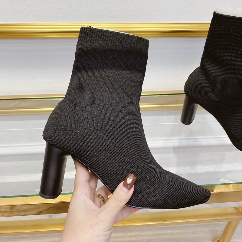 Boot len Zara xuất dư